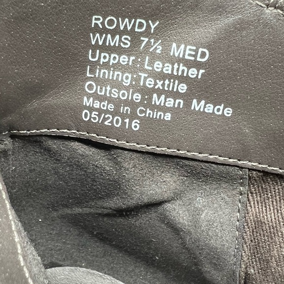 Women’s Reaction Kenneth Cole Gray “Rowdy” Heeled Booties with Fringe Size 7.5 - Picture 5 of 7